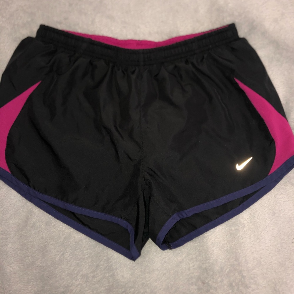 Small black nike shorts